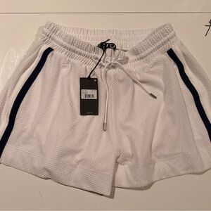 gstq mesh white  short men's m nwt